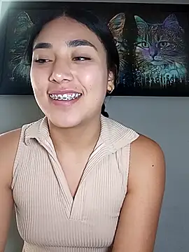 Snapshot of AmberGold- chatting on 09-30-25, 09:53 AmberGold- online show from 09-30-25, 09:53