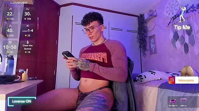 estebandi do online show from 09-28-25, 03:01