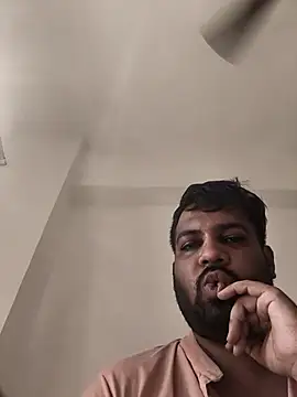 Snapshot of vinay_smalldick chatting on 04-25-26, 02:58 vinay smalldick online show from 04-25-26, 02:58