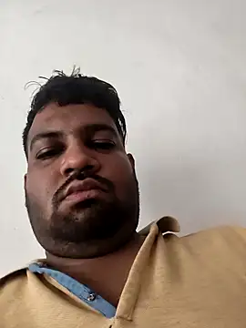 Snapshot of vinay_smalldick chatting on 05-10-26, 01:22 vinay smalldick online show from 05-10-26, 01:22