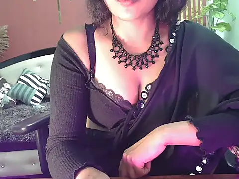 shaalu sharma online show from 11-22-25, 07:46