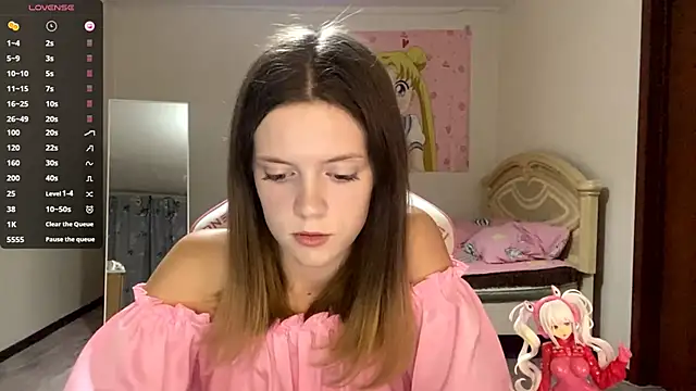 VibeQueenLucy online show from 10-05-25, 03:21