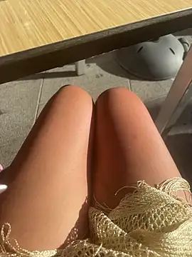 IrishmilfAnna online show from 09-28-25, 03:39