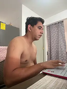 JoseShots69 online show from 06-16-26, 04:53