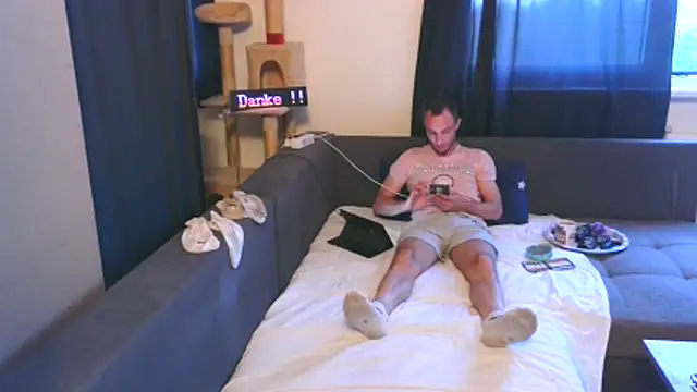 Snapshot of cum2camboys chatting on 06-02-26, 06:43 cum2camboys online show from 06-02-26, 06:43