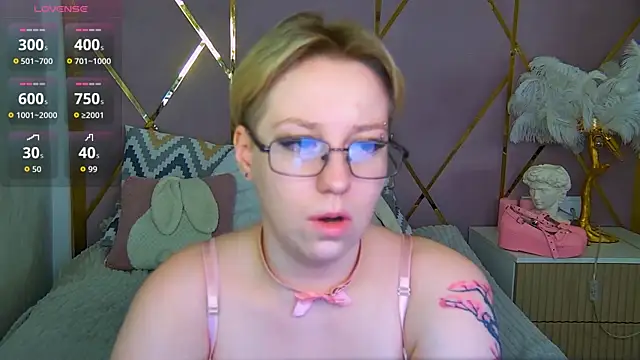 AlexandraGreen online show from 04-05-26, 05:21