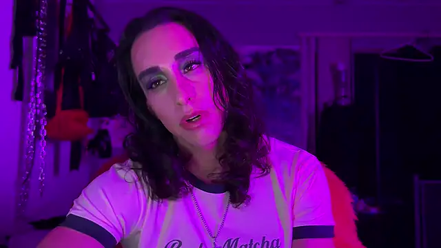 xoFrankie online show from 10-25-25, 05:48