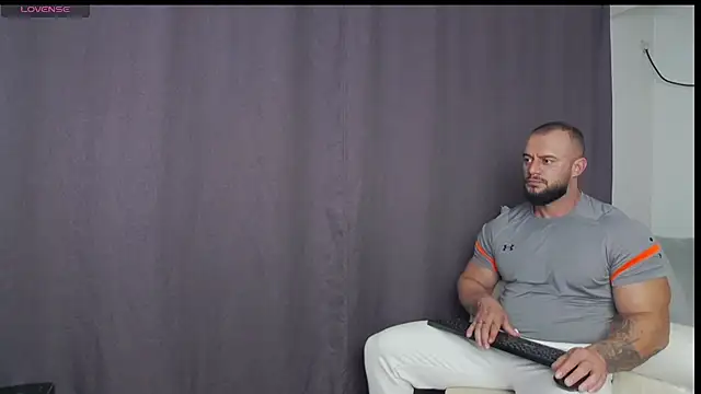 Snapshot of RickyMiami1 chatting on 09-28-25, 06:46 RickyMiami1 online show from 09-28-25, 06:46