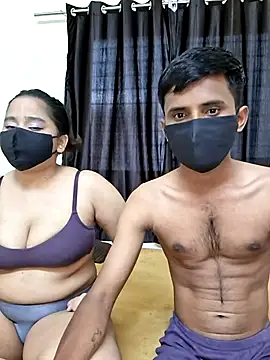 Beautiful couple 70 online show from 06-07-26, 11:03