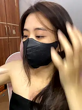 Mochi21 online show from 11-18-25, 03:12