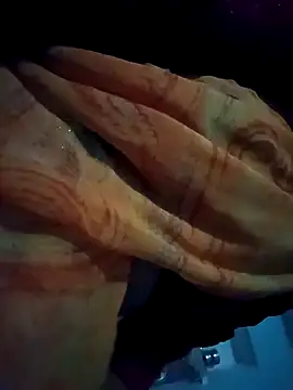 Snapshot of Meenu_chauhan chatting on 10-31-25, 04:02 Meenu chauhan online show from 10-31-25, 04:02