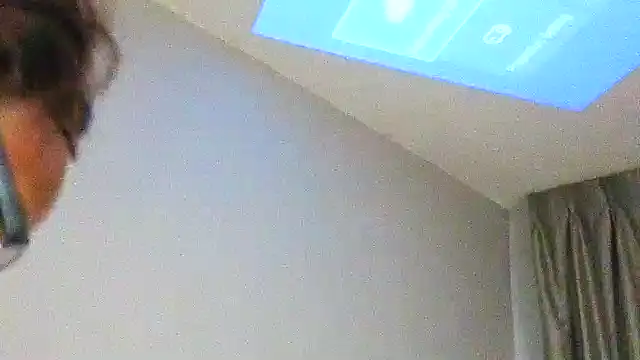 CinnaCakesss online show from 10-12-25, 01:59