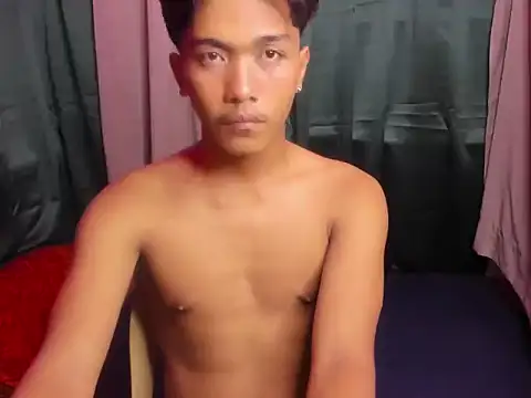 chris hot asian loverboy online show from 02-09-26, 09:13