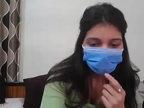 Snapshot of Cute_babydoll099 chatting on 11-19-25, 05:40 Cute babydoll099 online show from 11-19-25, 05:40