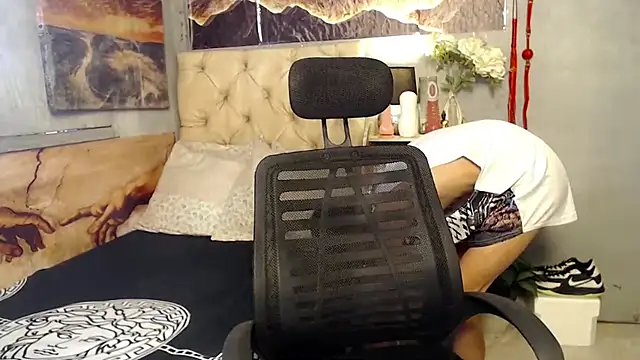 Skinny CumLoader69 online show from 09-18-25, 06:59