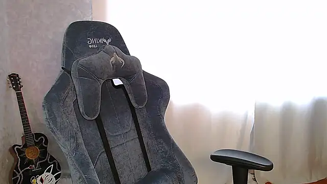 Snapshot of Molly__Mur chatting on 09-10-25, 02:00 Molly  Mur online show from 09-10-25, 02:00