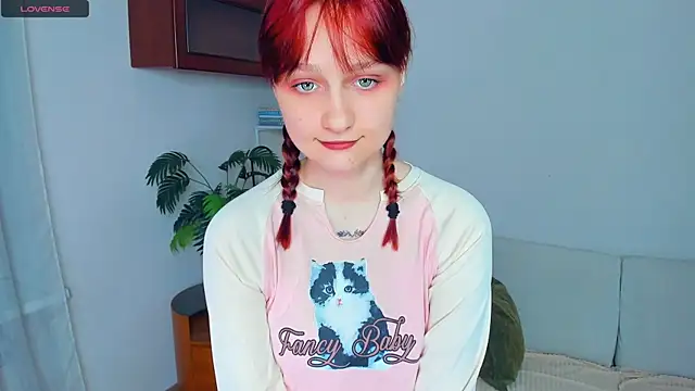 KatyKufel online show from 11-26-25, 06:42