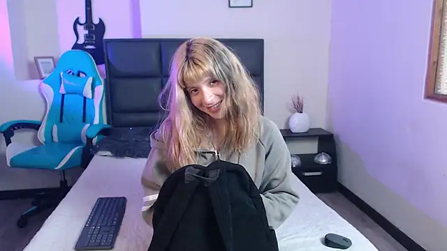 Amnesia  online show from 10-13-25, 05:13