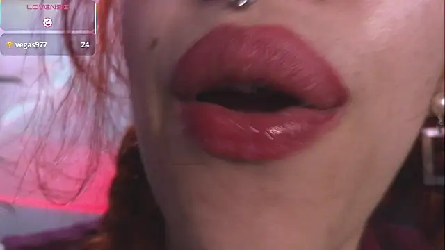 bri von dhara   online show from 11-17-25, 03:18