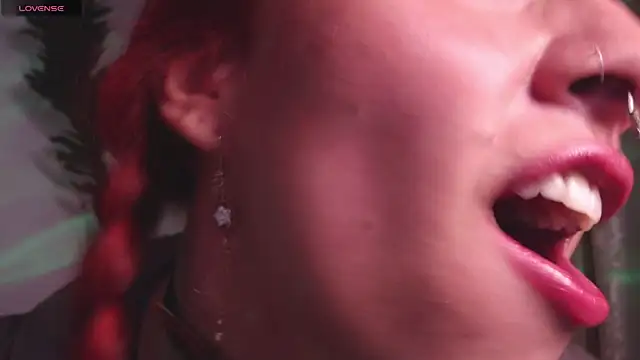 bri von dhara   online show from 11-25-25, 03:56