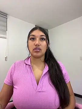Snapshot of SharaRous chatting on 06-07-26, 12:59 SharaRous online show from 06-07-26, 12:59