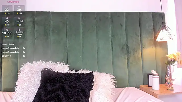 kittyy milk 001 online show from 10-23-25, 08:29