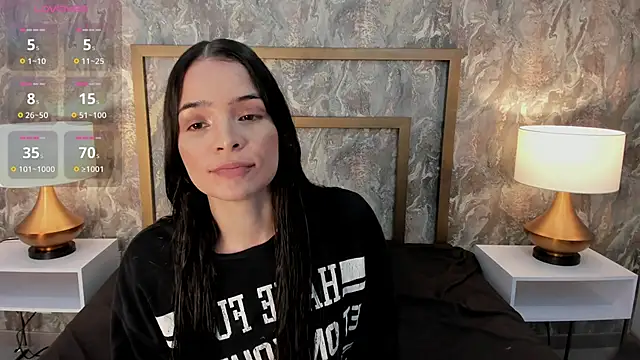 Snapshot of DannaBelucci chatting on 09-20-25, 12:39 DannaBelucci online show from 09-20-25, 12:39