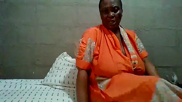 lolla01sweetness online show from 04-18-26, 12:42