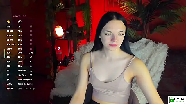Snapshot of Hey_Caroline chatting on 10-04-25, 04:16 Hey Caroline online show from 10-04-25, 04:16