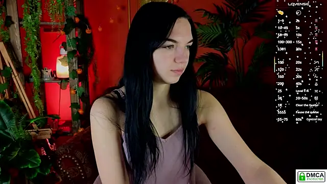 Snapshot of Hey_Caroline chatting on 10-22-25, 01:55 Hey Caroline online show from 10-22-25, 01:55