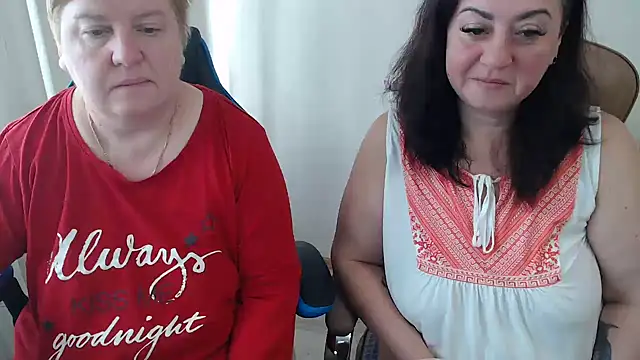 Snapshot of Bertie_Adeline chatting on 10-12-25, 06:23 Bertie Adeline online show from 10-12-25, 06:23
