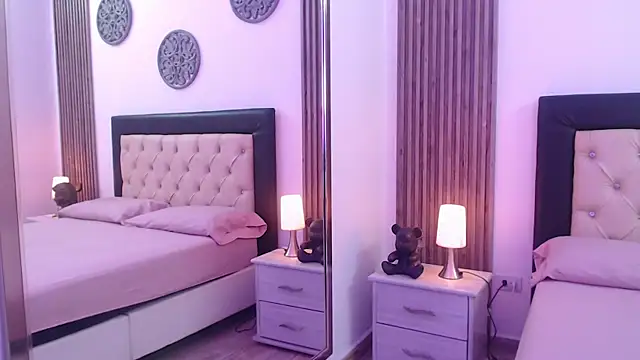 Red kytty6 online show from 10-04-25, 09:13