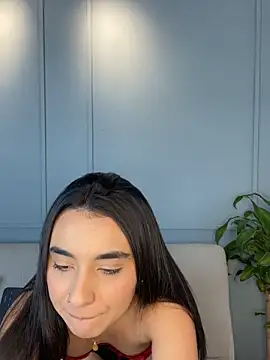 Zafira Montiel online show from 11-26-25, 08:21