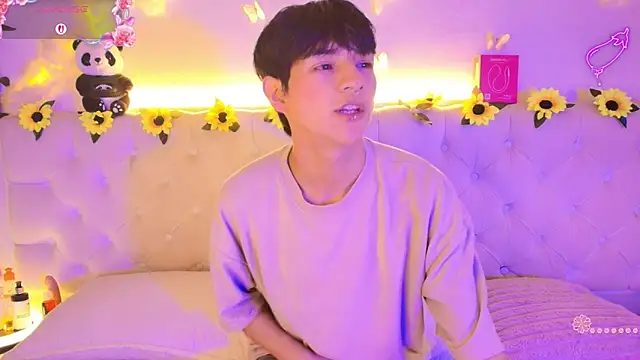 AleAurarashi online show from 03-18-26, 01:25