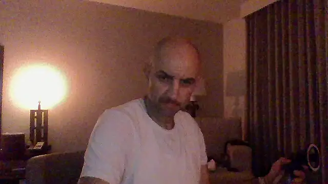 Snapshot of Hothotboyg chatting on 05-02-26, 12:32 Hothotboyg online show from 05-02-26, 12:32