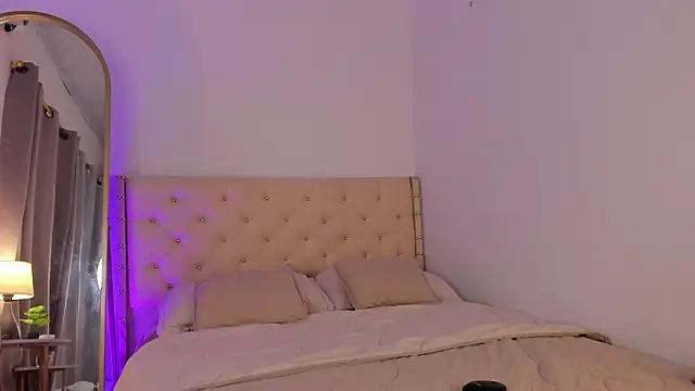 elzafuentes1 online show from 03-05-26, 08:16