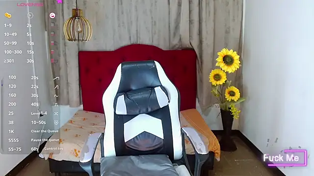 luisa  torres online show from 02-18-26, 03:13