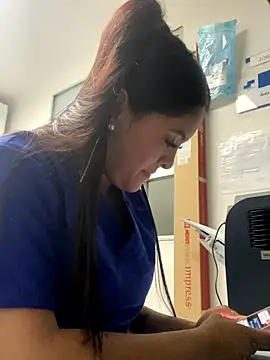 marianm29 online show from 12-18-25, 06:58