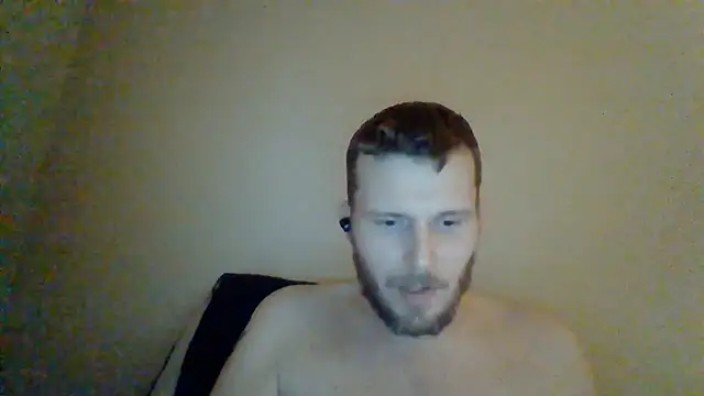 Snapshot of LocalGentleman4Fun chatting on 06-15-26, 01:02 LocalGentleman4Fun online show from 06-15-26, 01:02
