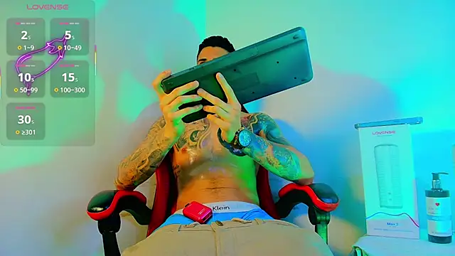 amodeus bael  online show from 11-07-25, 02:44