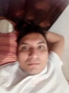 Snapshot of Geminis_95 chatting on 09-23-25, 04:15 Geminis 95 online show from 09-23-25, 04:15