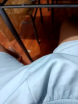 Snapshot of Geminis_95 chatting on 10-25-25, 07:16 Geminis 95 online show from 10-25-25, 07:16