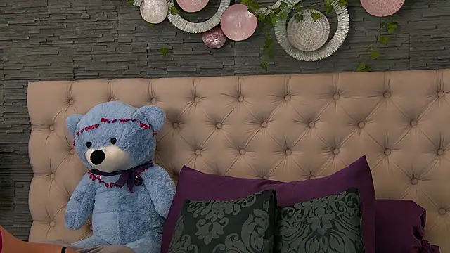 VannyFoxx online show from 03-04-26, 03:07