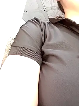 Snapshot of Dam-Lissa chatting on 10-20-25, 01:50 Dam-Lissa online show from 10-20-25, 01:50