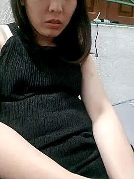 Snapshot of Dam-Lissa chatting on 10-30-25, 02:02 Dam-Lissa online show from 10-30-25, 02:02