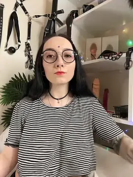 Jinhee Tiny online show from 10-01-25, 09:37