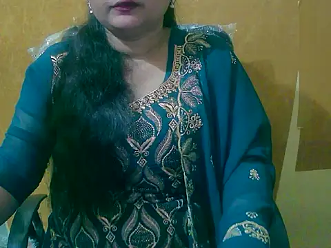 Snapshot of Saniya_K chatting on 09-28-25, 05:07 Saniya K online show from 09-28-25, 05:07