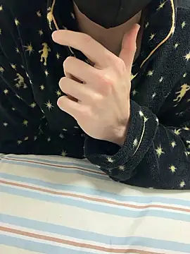 hijin11415 online show from 12-14-25, 01:27