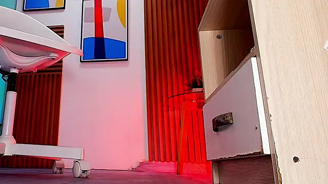 sweet mile online show from 04-15-26, 07:58