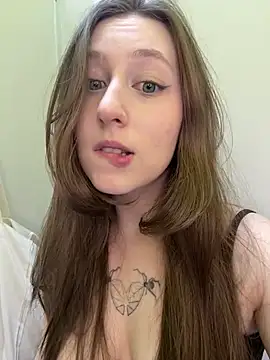 Snapshot of FroggyAnna chatting on 05-20-26, 03:18 FroggyAnna online show from 05-20-26, 03:18